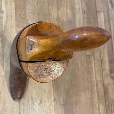 Top of boot tree showing 'L' for Left.