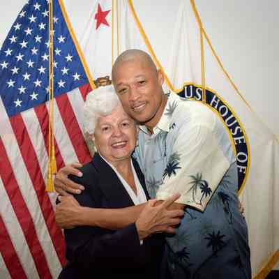 Grace Napolitano Hugs a Constituent