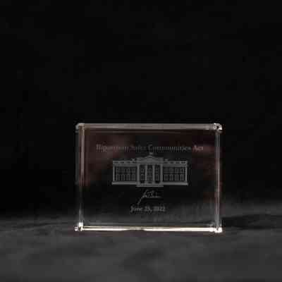 Glass Decoration, White House