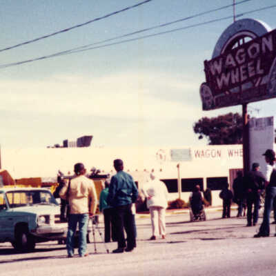 Wagon Wheel sign #2 (Carol de Young)