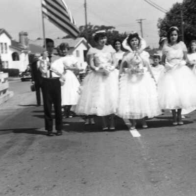 Holy Ghost parade 1950s #2 (Bob Marieiro)