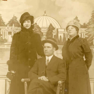 Henry Naylor with Ada Percival and mama 1915 (McMaster)