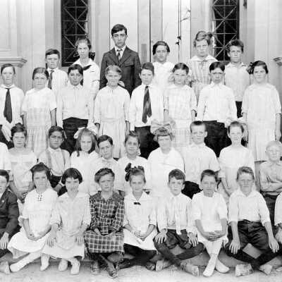 1918 Class Photo #2 (Sterling Kelly)