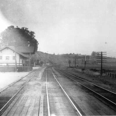 Southern Pacific depot 1940 (workers' cabins on left)