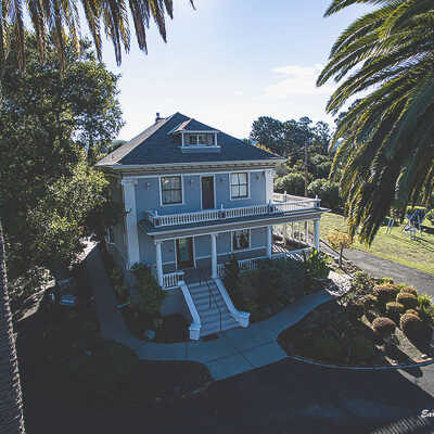 Downer Mansion - Front View (Earl Combs)