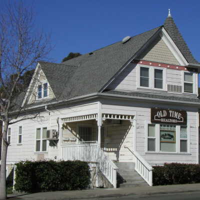 Mann Home: Captain's Cottage