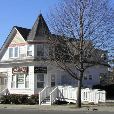 Mann Home:Captain's Cottage 4