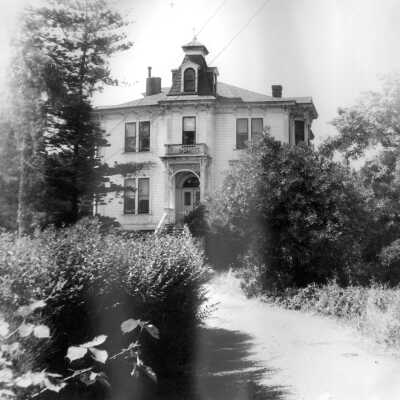 Bernardo Fernandez Home 1894