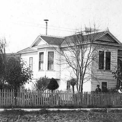 1108 Tennent, Dalessi House (1907)