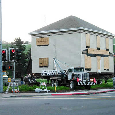 Faria house move 02