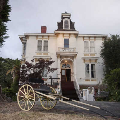 FERNANDEZ MANSION