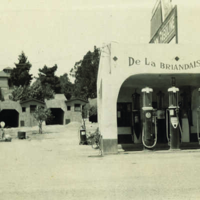 De La Briandais Bros. gas station #1