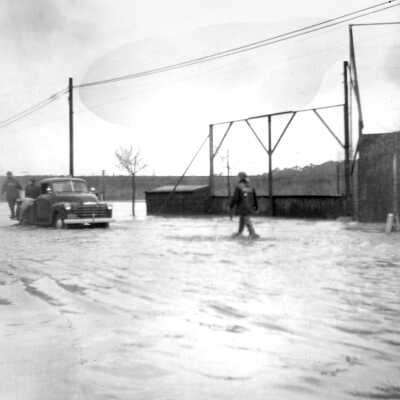 Flood of 1958 #12 - Tennent by park (Mariotti)
