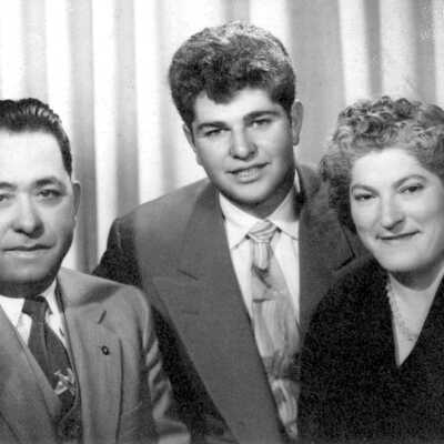 Simas family