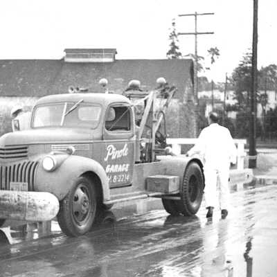 Flood of 1958 #7 - Railroad Ave. bridge (Mariotti)