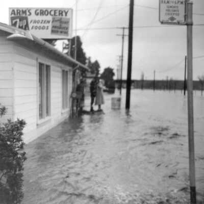 Marieiro-Pinole flood at is peak 1958 (city)