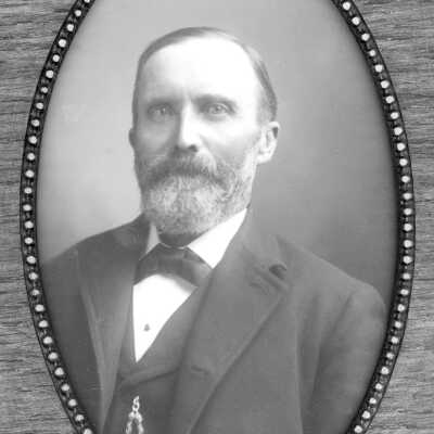 Cameo of Chris Ellerhorst (city): Portrait of Chris H. Ellerhorst of Pinole, CA., circa 1895.