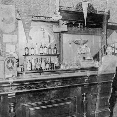 First and Last Chance Saloon (Vincent)