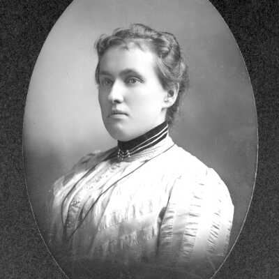 Cameo of Dora Ellerhorst (city): Portrait of Dora Ellerhorst, circa 1895, daughter of Christina and C. H. Ellerhorst of Pinole, CA. 