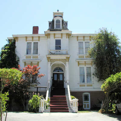 Fernandez Mansion, front: Fernandez Mansion is Pinole’s most historic home and one of two buildings in the city on the National Register of Historic Places. The other is the 1915 Bank of Pinole.  undefined