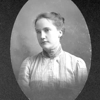 Cameo of Emma Ellerhorst (city): Portrait of Emma Ellerhorst, circa 1895, daughter of Christina and C. H. Ellerhorst of Pinole, CA. 