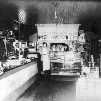 Fraser Grocery 1918 (Bank of Pinole)