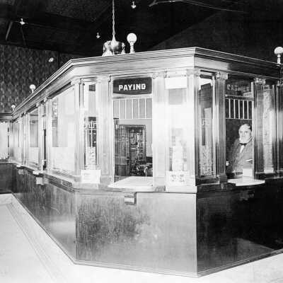 Bank of Pinole interior (Mariotti): The handsome interior of the Bank of Pinole is shown below. 