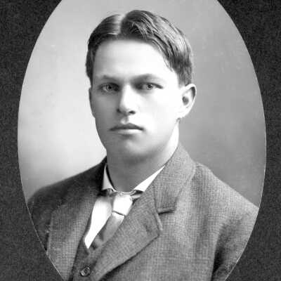 Cameo of Henry Ellerhorst (city): Portrait of Henry Ellerhorst, circa 1895, son of Christina and C. H. Ellerhorst of Pinole, CA. 