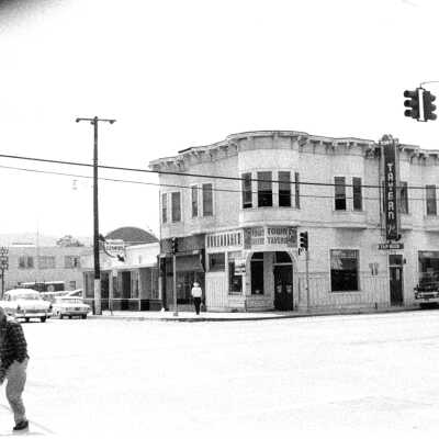 Town Tavern #1 (city): In the 1950s the former Joe Lunghi Trovatore Cafe was known as the Town Tavern. Next door were Valentine’s Cleaners and the post office, before it moved to a new building on Pear Street.