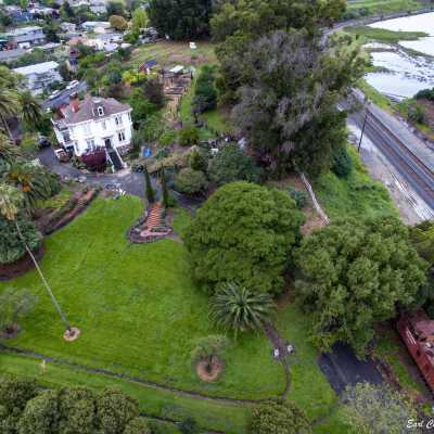 Fernandez Mansion from drone 4-4-17 (Earl Combs) #2: Earl Combs' drone photograph of the Fernandez Mansion and railroad along the bay.
