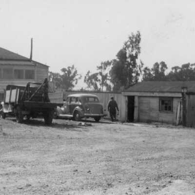 Pinole Auto Wrecking from SP Avenue #2 (Lynette Lindsey)