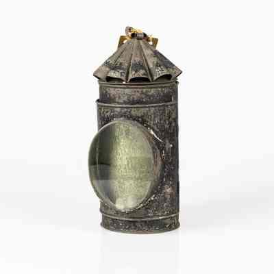 Dark Lantern / Lanterne sourde