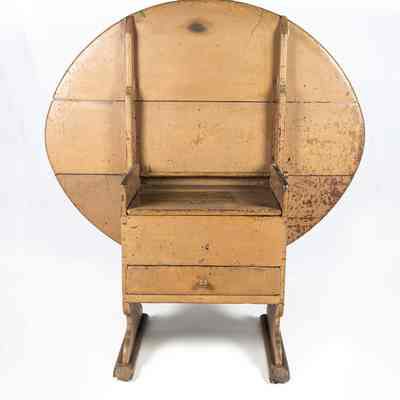 Folding Table / Table pliante