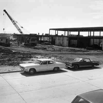 Montgomery-Ward Auto Center