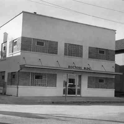 Doctors' Building