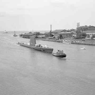 Submarine