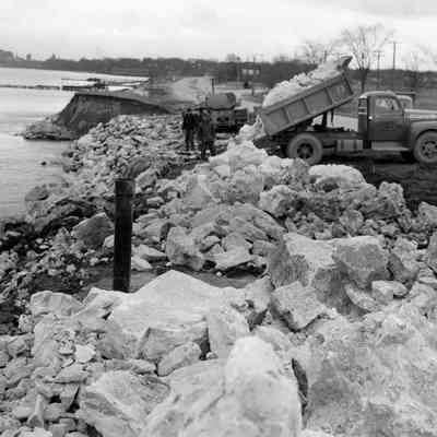 Erosion on Memorial Drive