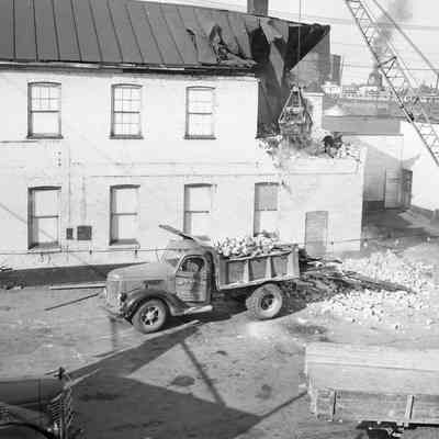 Old Wilda & Fricke Battery Company