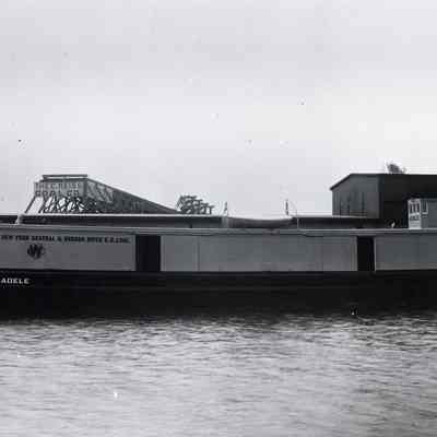Barge Adele