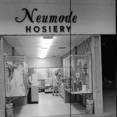 Neumode Hoaiery