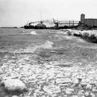 Manitowoc Harbor