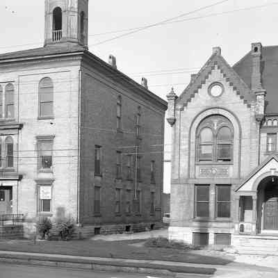 Old County Courthouse & Jail