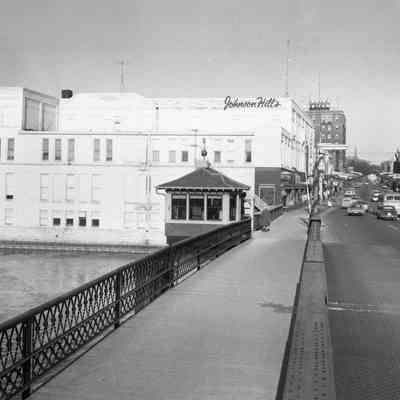North 8th Street