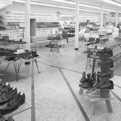 Kinney Shoe Store