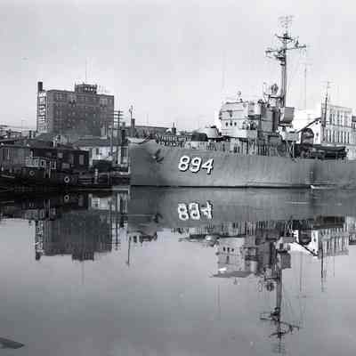 Navy ship 894