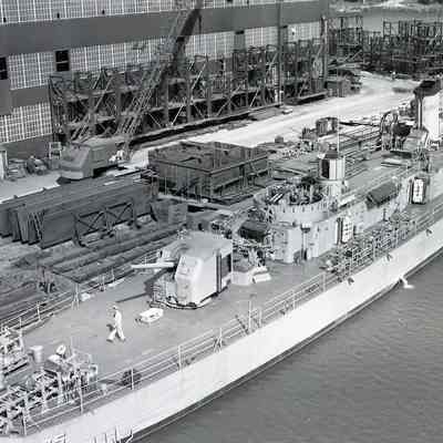 Navy Ship Joy 585
