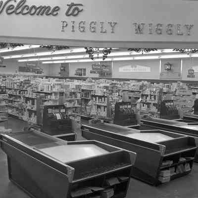 Piggly Wiggly Grocery Store