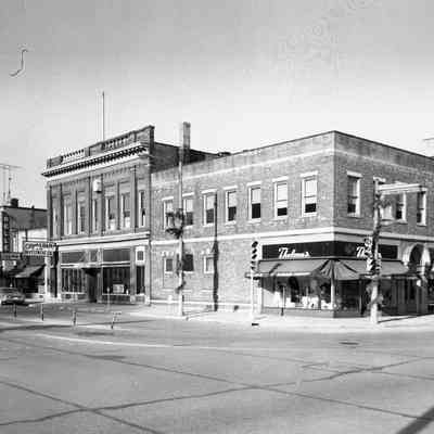 South 8th & Washington Street