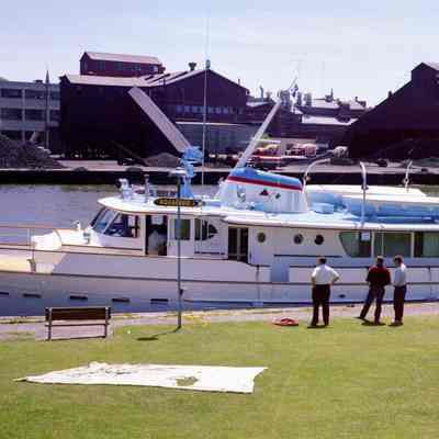 New Burger Yacht