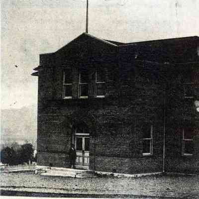 Lutesville School